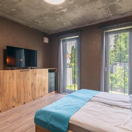 Grafit Apartment *